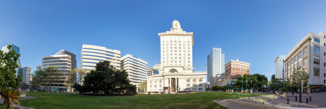 View To Old Town Of Oakland In Sunrise