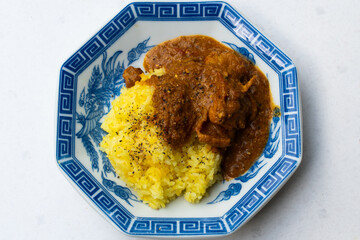 スパイスカレー　ターメリックライスと