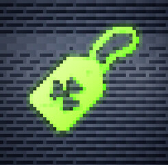 Obraz premium Glowing neon Clover trefoil leaf with tag icon isolated on brick wall background. Happy Saint Patricks day. National Irish holiday. Vector