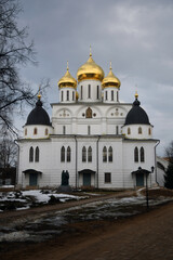 Fototapeta na wymiar Assumption Cathedral of the early 16th century in the city of Dmitrov, Russia. Orthodox church in the Dmitrov Kremlin