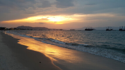 Fototapeta premium Pôr do Sol na praia