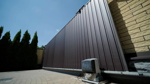 Opening automatic property gate with remote controller