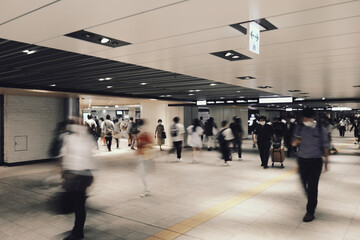 歩行者の風景 大阪 日本