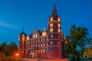 Obraz premium Castle in Muskauer Park