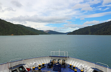 Traveling Queen Charlotte Sound - New Zealand