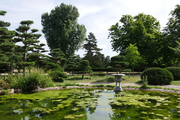 Fototapeta na wymiar Japanischer Garten im Nordpark von Düsseldorf
