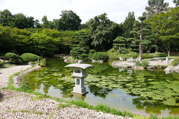 Fototapeta na wymiar Japanischer Garten im Nordpark Düsseldorf