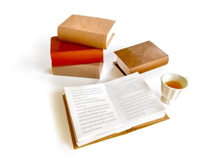 読書のイメージ素材　ペーパークラフト　洋書