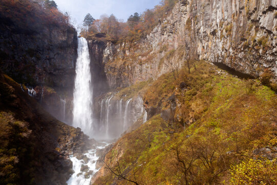 華厳の滝 の画像 1 458 件の Stock 写真 ベクターおよびビデオ Adobe Stock