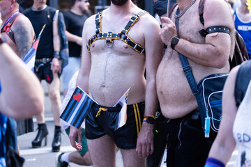 Meschen auf der Parade zum CSD, Christopher Street Day in Köln