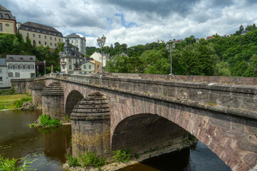 Fototapeta na wymiar Historische Brücke zur Altstadt von Weilburg