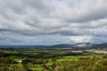 Obraz premium Kylmore Abbey school and garden in Ireland