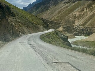 road lane and river are parallel 