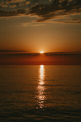 Fototapeta premium sunset over the sea