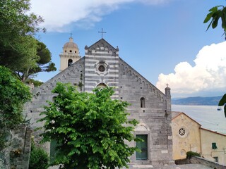 Fototapeta na wymiar church San Lorenzo in Portovenere, Liguria, travel in Italy