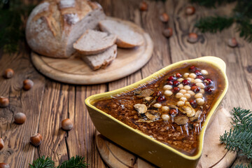 Rough pate with hazelnuts and mushrooms