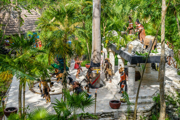 Maya indians men dancing on the platform in the tropical jungle, Playa del Carmen, Riviera Maya, Yu atan, Mexico - obrazy, fototapety, plakaty