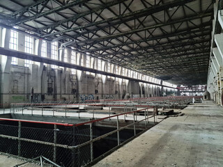 Insights into an old derelict industrial plant
