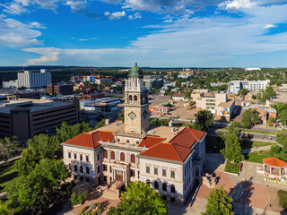 Obraz premium Aerial view of the Colorado Springs Pioneers Museum