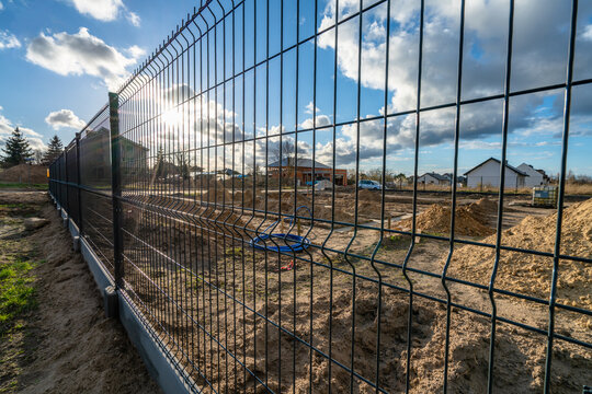 Grating wire industrial fence panels at the construction site