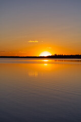 Fototapeta na wymiar A beautiful sunset at Astotin Lake