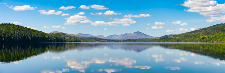 Fototapeta na wymiar Loch Loyne panorama in Scotland