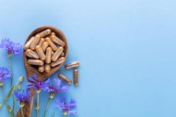 Centaurea cyanus. Alternative Medicine. Dietary supplements, vitamins and minerals for vegans and vegetarians.