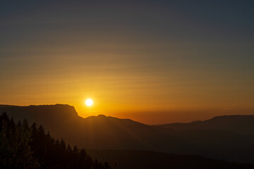 Frankreich im Sommer Sonnenaufgang