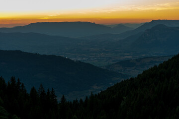 Obraz premium Frankreich im Sommer Sonnenaufgang