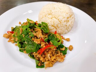 thai rice with chicken