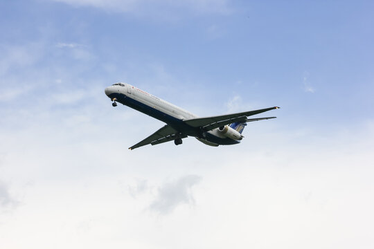 HS-MDK MD-82 of Orient thai airline