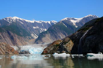 Obraz premium South Stewart Glacier in the Tracy Arm Fjord in the Boundary Ranges of Alaska, United States 