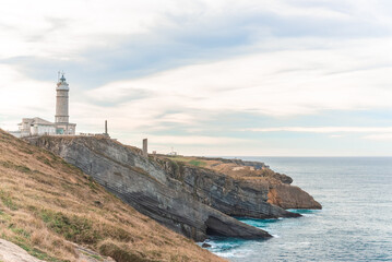 Fototapeta na wymiar Incredible scenery of the city of Santander in northern Spain, passing by lighthouses, islands, cliffs and appreciating the beauty of this place.
