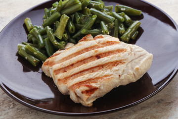 Grilled turkey steak with green bean