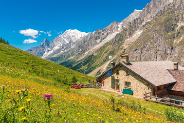 Refugios que miran al Mont Blanc, Italia