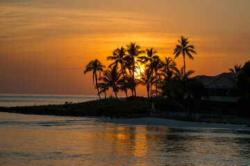 Obraz na płótnie Canvas Sunset on the Florida Gulf Coast, Naples, Fl. 