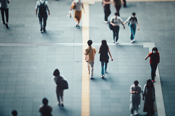 歩行者の風景 大阪 日本