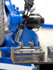 ロボット型の溶接機