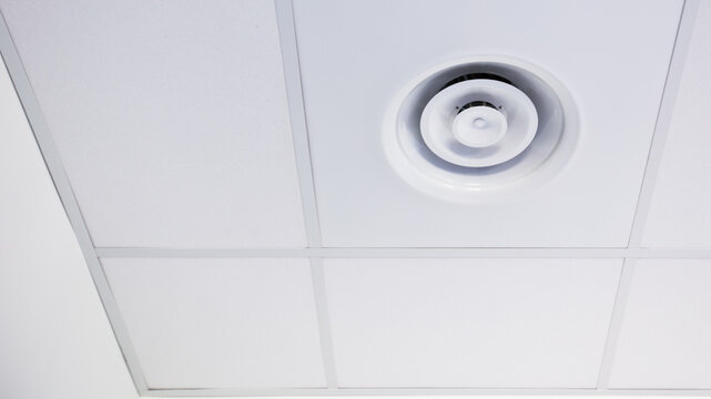 bouche de climatisation de plafond