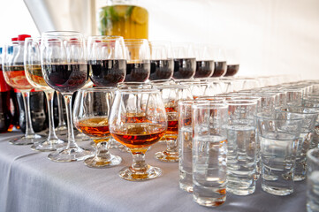 A lot of glasses on the wedding table