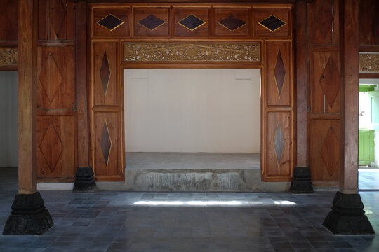 Saka Guru, is the main structure of the supporting pole in the traditional Javanese house building, better known as the Joglo House.