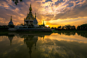 Fototapeta premium Wat Thung Setthi is one of the most beautiful sculptures in Thailand, Tambon Phra Lap, Amphoe Mueang Khon Kaen, Changwat Khon Kaen, Thailand.