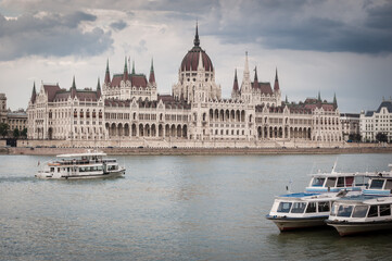Parlament Budapest Hungary - obrazy, fototapety, plakaty