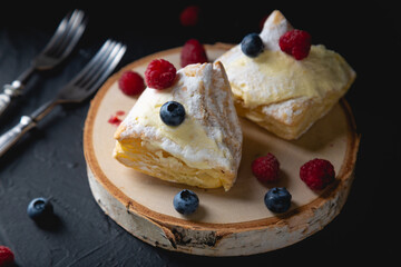 Puff pastry with cream and fresh berries