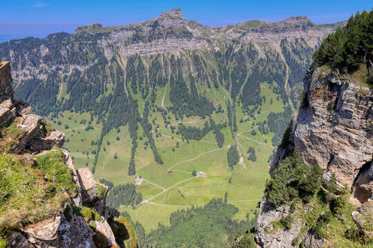 Aussicht vom Niederhorn in der Schweiz, Juli 2022