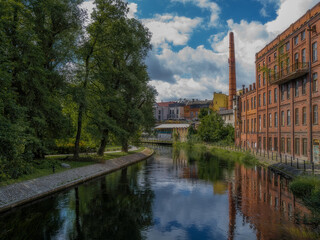 Fototapeta na wymiar Canal in the Bydgoszcz City