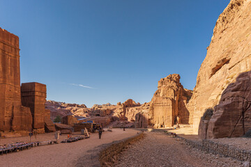 Fototapeta na wymiar View of the amazing compound of ancient Petra, Jordan