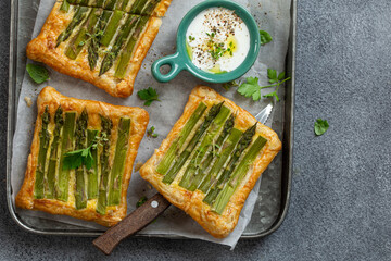 asparagus puff pastry tarts