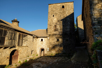 Torre de casa Agustín, siglo XVI, Bergua, Sobrarbe, Huesca, Aragón, cordillera de los Pirineos,...
