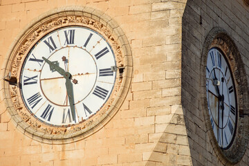 reloj en la torre campanario, Iglesia de Nostra Senyora dels Dolors, finales del siglo XIX, Manacor, Mallorca, Balearic islands, spain